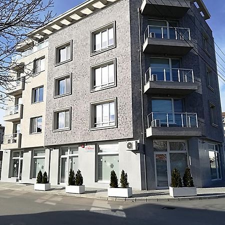Aparthotel Astoria Chisarja Exteriér fotografie