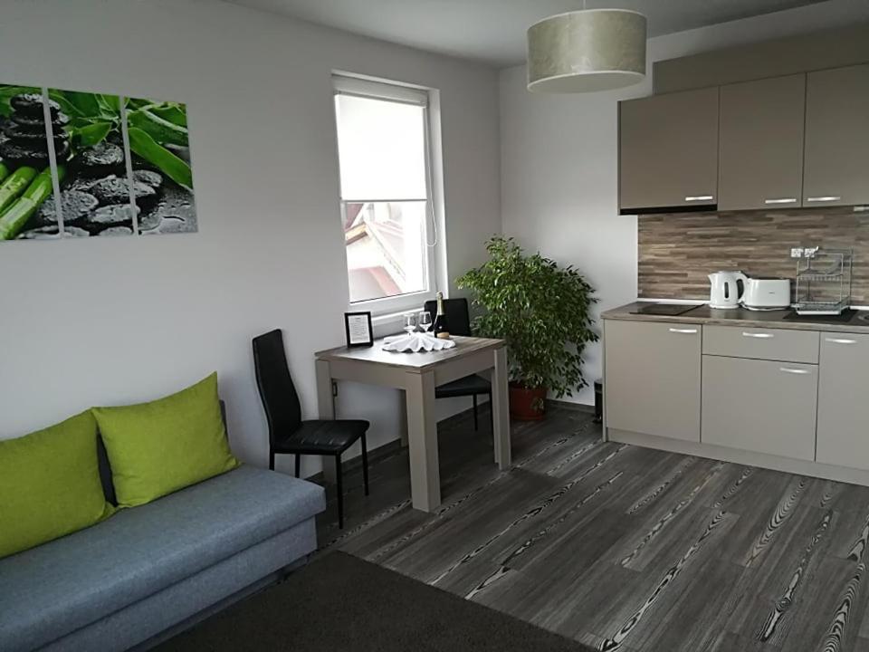 Aparthotel Astoria Chisarja Exteriér fotografie